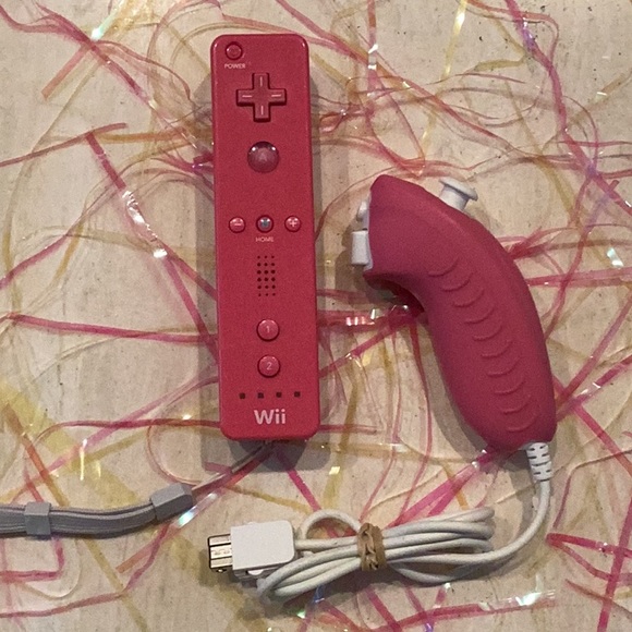 Nintendo Wii Remote Controller & Nunchuk & Wrist Strap Pink - Picture 8 of 8